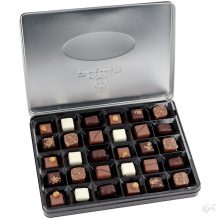 Chevaliers Fémdobozos bonbon válogatás 300g (fekete)